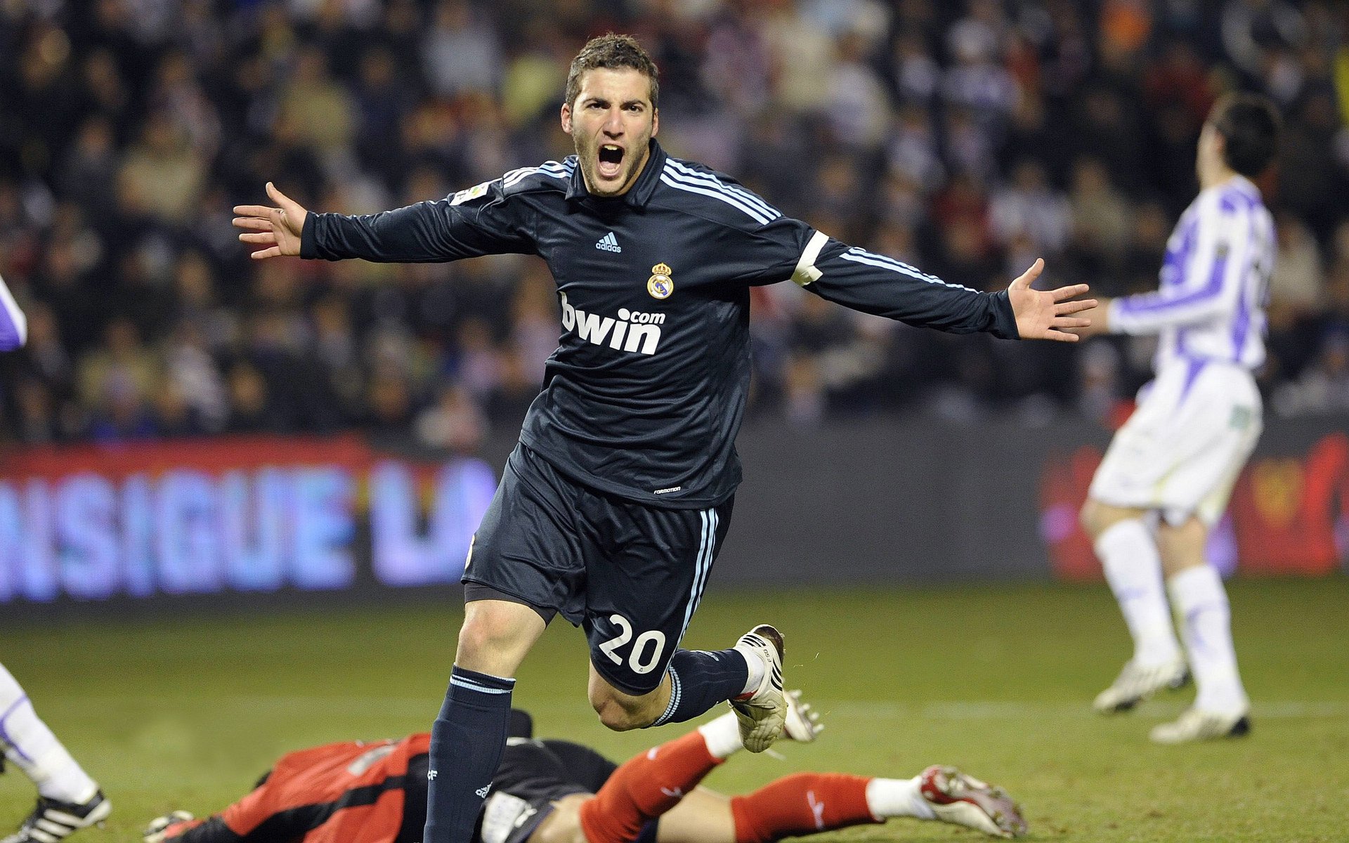 开云体育-厄德高爆发启示录，中国足球如何从洪都拉斯之战中淬炼争冠基因