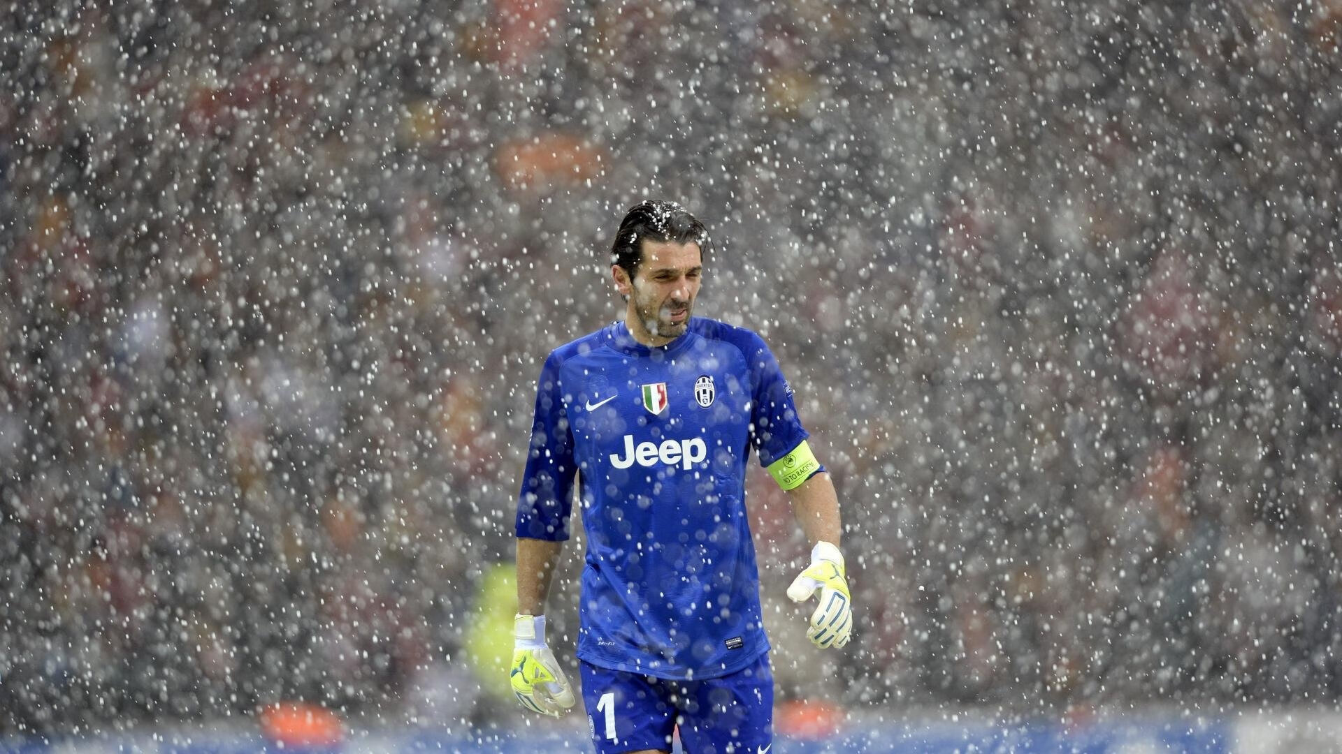 卢卡库替补神兵天降，洪都拉斯绝境翻盘马里书写奇迹